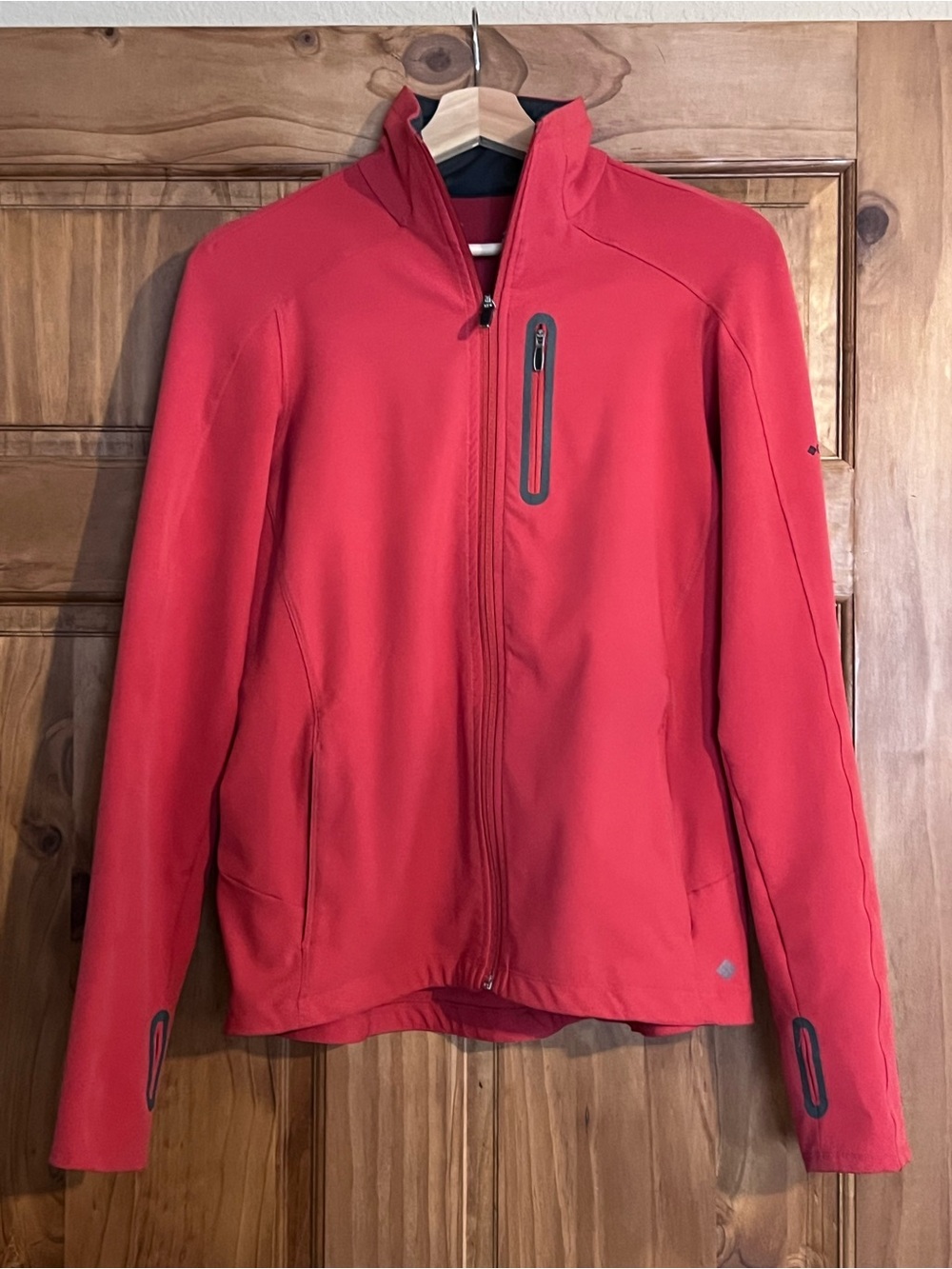Columbia Coral Softshell Jacket - Lightweight Wind Resistant